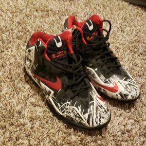 Lebron 11 GS Graffiti